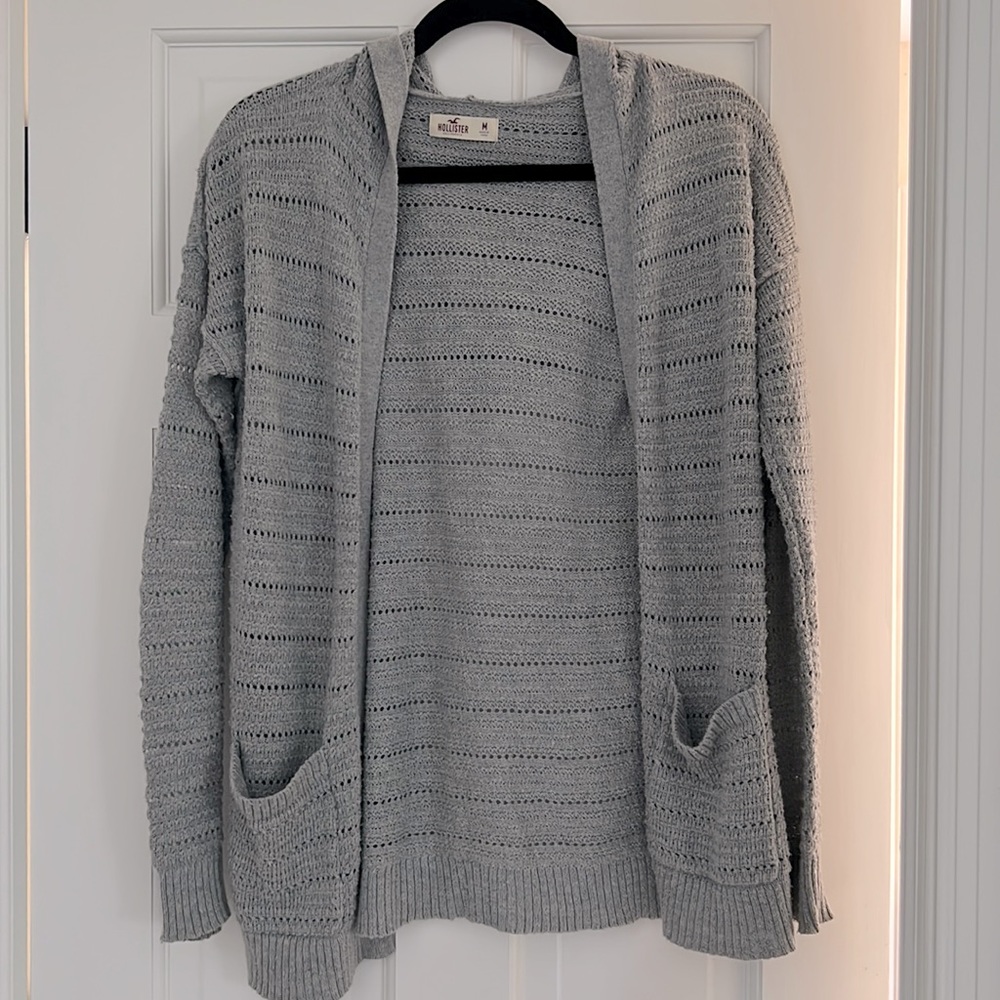 Hollister size M gray cardigan